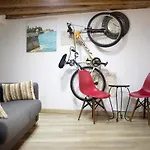 Cathedral Two Bedrooms קדיז