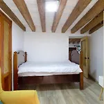 Cathedral Two Bedrooms קדיז